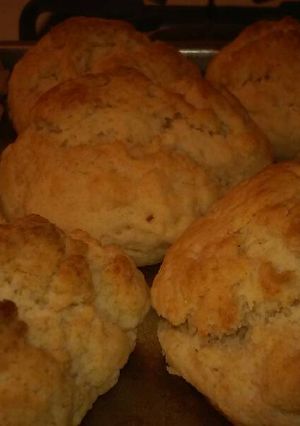 A picture of Mom's Biscuit Recipe.