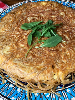 Una foto de Frittata de espaguetis con queso