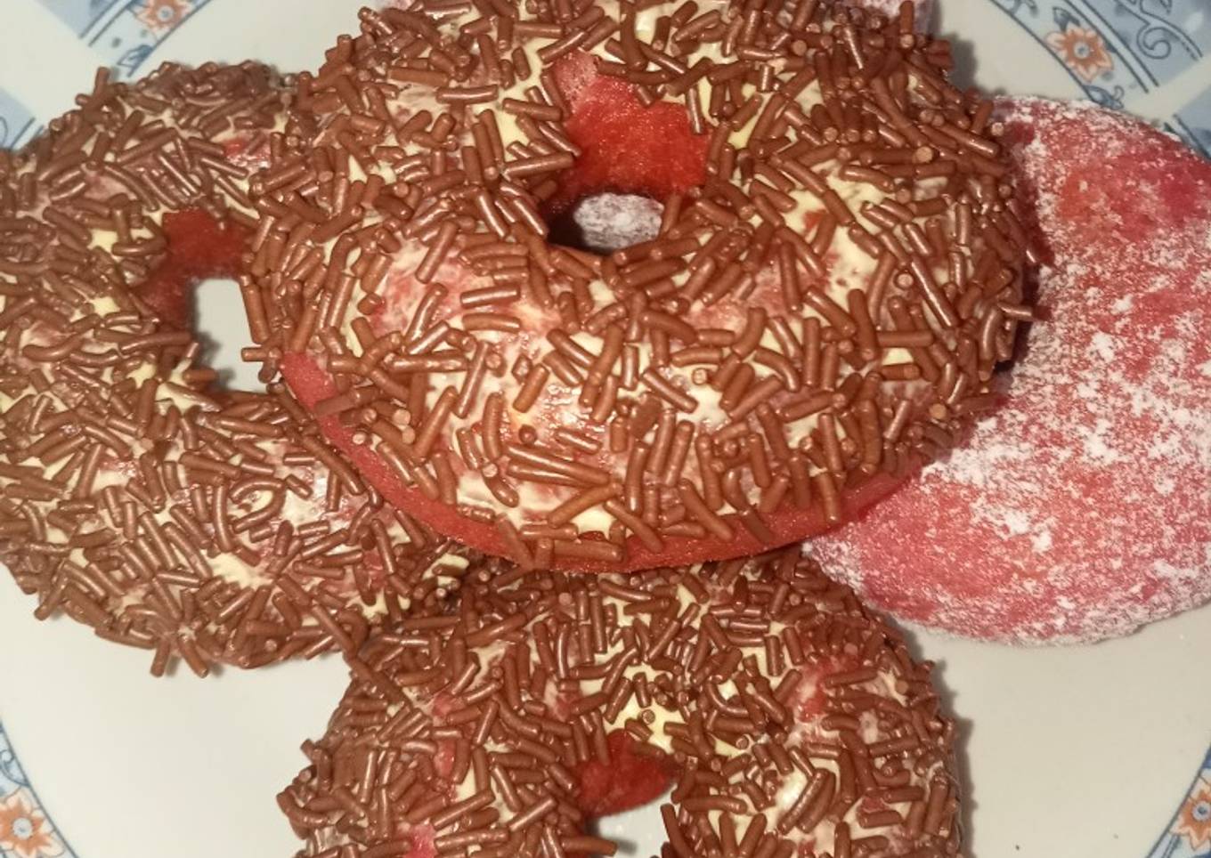 Donat Buah Naga