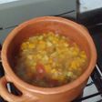 Sopa en olla de barro