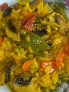 Una foto de Paella vegetariana