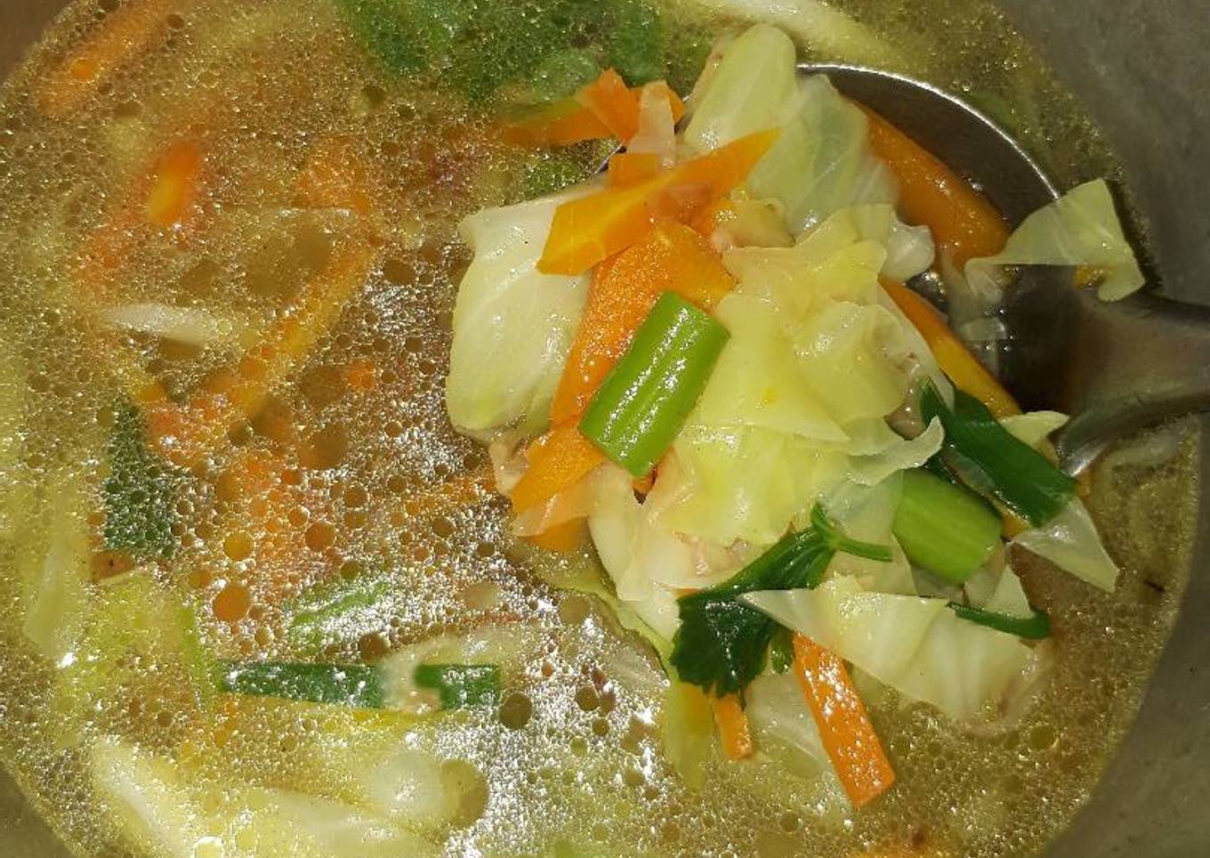 Sop sayur sederhana ala anak kos 😄