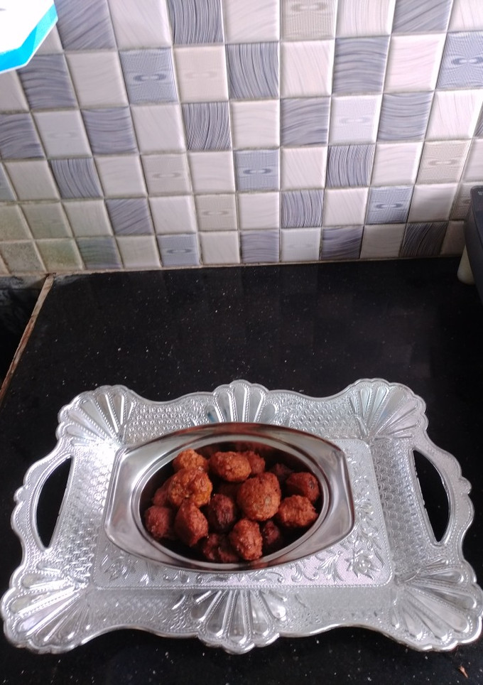 * கம்பு மாவு, ரைஸ் போண்டா *(வடித்த சாதம்)(kambu bonda recipe in tamil) செய்முறை முக்கிய புகைப்படம்