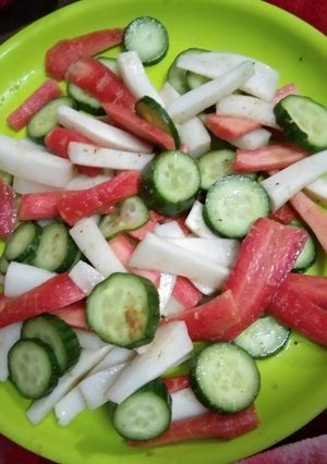 A picture of Green Salad.
