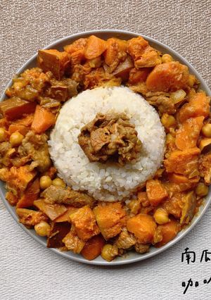 牛肉南瓜咖喱飯 的食譜成品照片