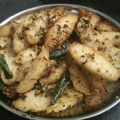 A picture of Idli kurkure.