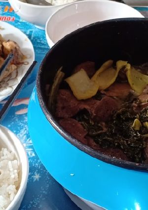 Hình của món 10k gan xào dưa chua.