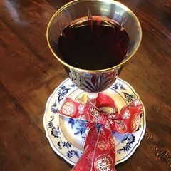 A picture of California Farm Chateau Neuf du Papa Red Wine.
