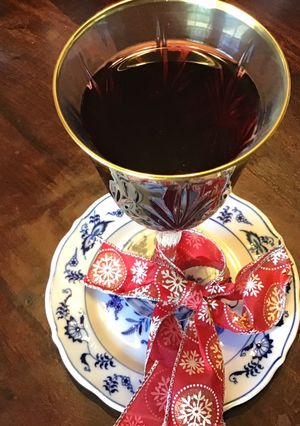 A picture of California Farm Chateau Neuf du Papa Red Wine.