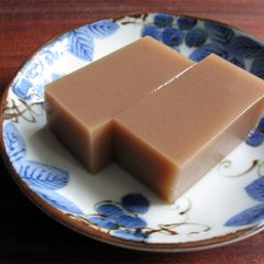 A picture of Chestnut Agar Jelly.
