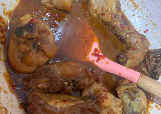Resep Ayam bumbu rujak oleh Cavatina - Cookpad