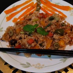 A picture of Chinese fried rice.