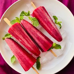A picture of Falsa Popsicles.
