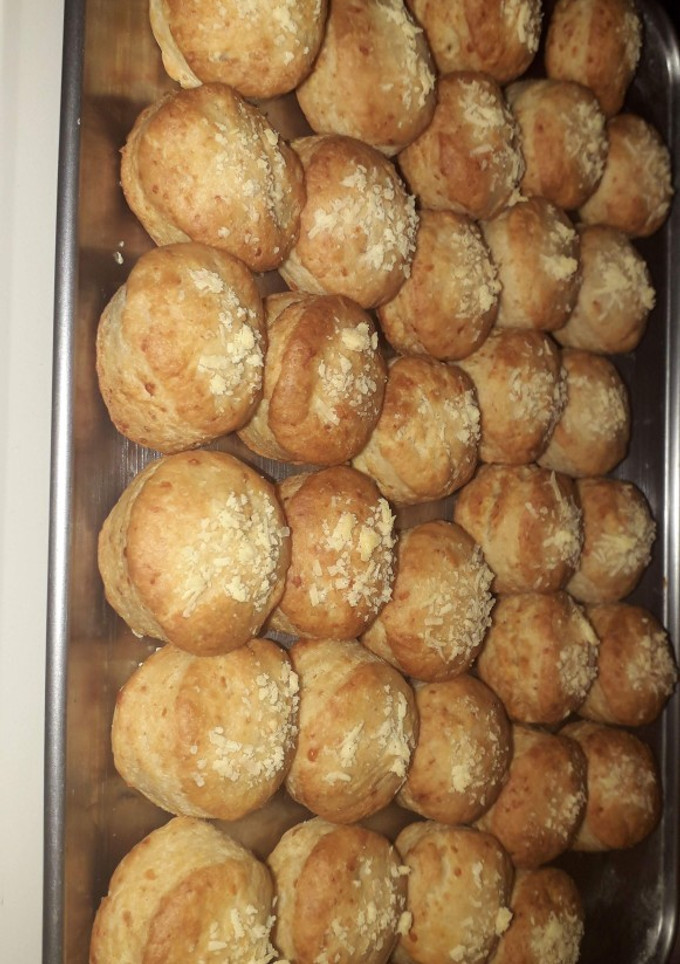 Una foto de Scones de queso 🧀