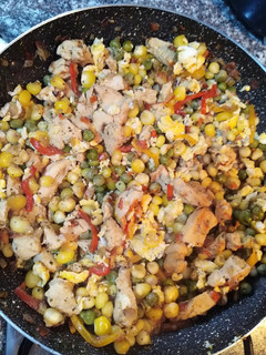 Una foto de Pollo salteado