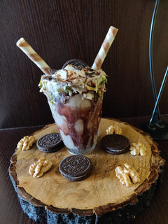 A picture of Oreo Milkshake 😋.