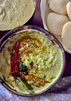 A picture of Coconut Chutney:.