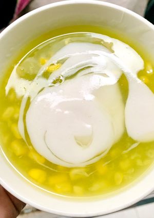 Hình của món Chè bắp lá dứa.