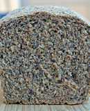 Pan integral con semillas de amapola y copos de avena