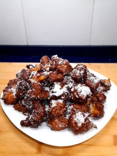 Una foto de Buñuelos de naranja 🍊