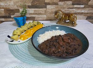 Una foto de Feijoada familiar