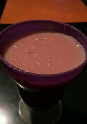 Una foto de Postre tradicional de Maicena sabor a frutilla