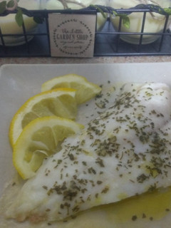 Una foto de Merluza al limón en el microondas