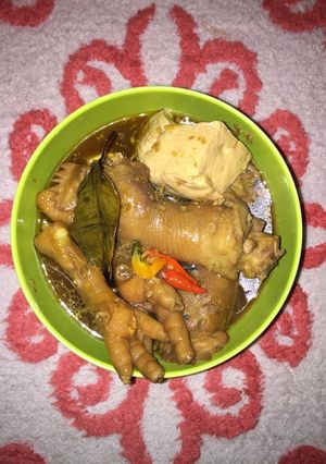 Foto resep Semur Ceker Tahu rice cooker