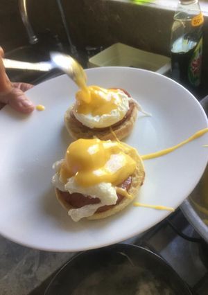 Una foto de Huevos Benedictinos a la Sonorense