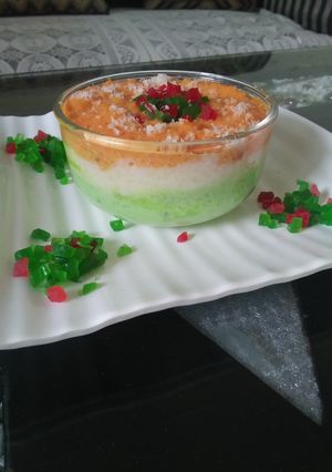 A picture of Tricolour  rice kheer.