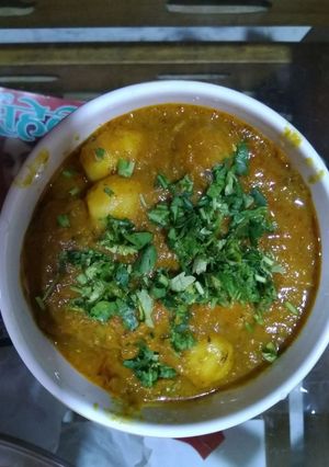 A picture of Kashmiri dum aloo.