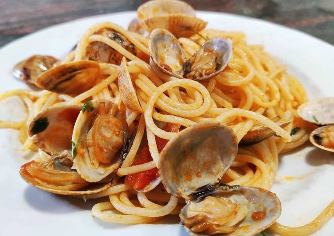 Spaghetti alla Vongole Receta de Raúl Grijalbo- Cookpad