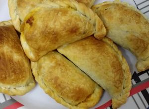 Una foto de Empanadas de carne con pasas de uvas