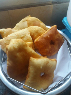 Una foto de Tortas fritas con royal