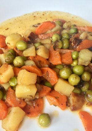 Une photo de Petits pois et légumes de saison
