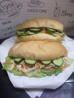 Una foto de Sándwiches de Pollo!!