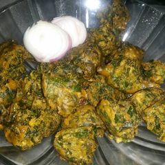 A picture of Palak Pakode.