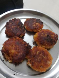 உருளைக்கிழங்கு கட்லெட் செய்முறை முக்கிய புகைப்படம்