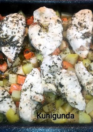 Zöldfűszeres csirkemell recept fotója
