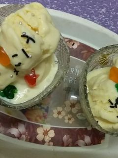 वनीला कस्टर्ड आइसक्रीम (Vanilla custard ice cream recipe in hindi) रेसिपी मुख्य फोटो