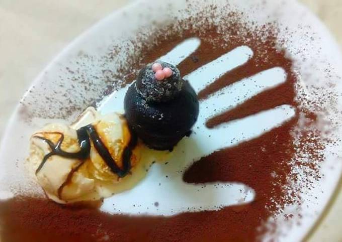 Recipe of Speedy Chocolate Cupcakes Beauty with Vanilla Cheesecake icecream!