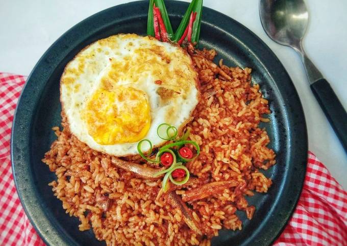 Nasi Goreng Teri Sambal Tomat