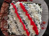 Суші торт з крабовими паличками