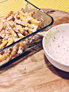 Una foto de Salsa patatas deluxe casera🍟🤪