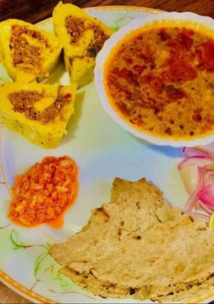 मासवडी (maswadi recipe in Hindi) रेसिपी मुख्य फोटो