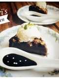 ব্যানানা ওয়ালনাট ব্রাউনি টপিং উইথ চকলেট সস(Banana walnut brownie chocolate sauce recipe in Bengali)