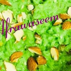 A picture of Lauki halwa.