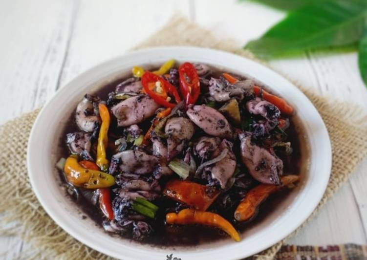 Cumi-cumi bumbu hitam