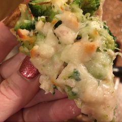 A picture of Greek inspired Pita Pizza.
