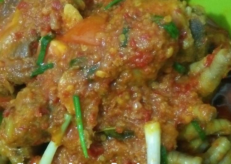 Ceker Ayam Bumbu Merah